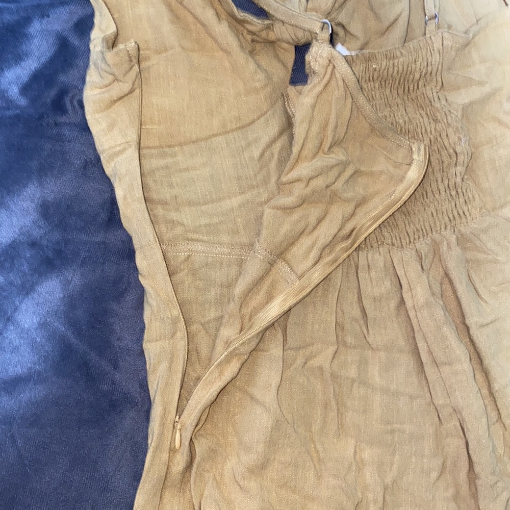 🪿Adorable Mustard Yellow romper! - Picture 9 of 11